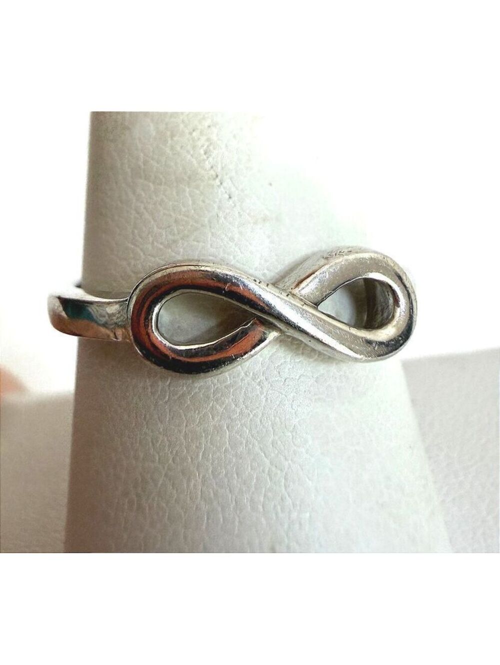 Sterling Silver Infinity Ring with I LOVE YOU Inscription Size 8.5